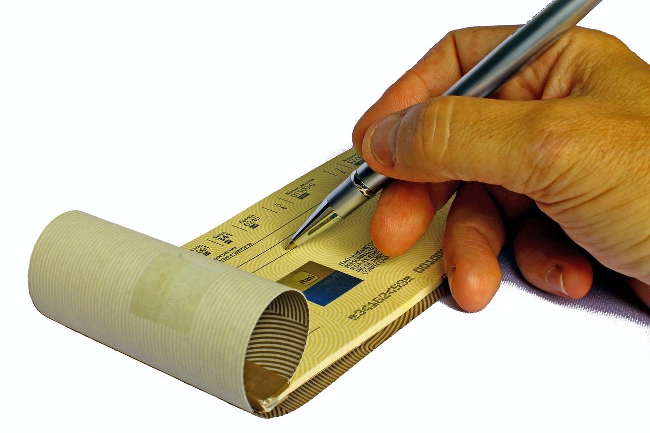 A paper check that’s less efficient than electronic check payment