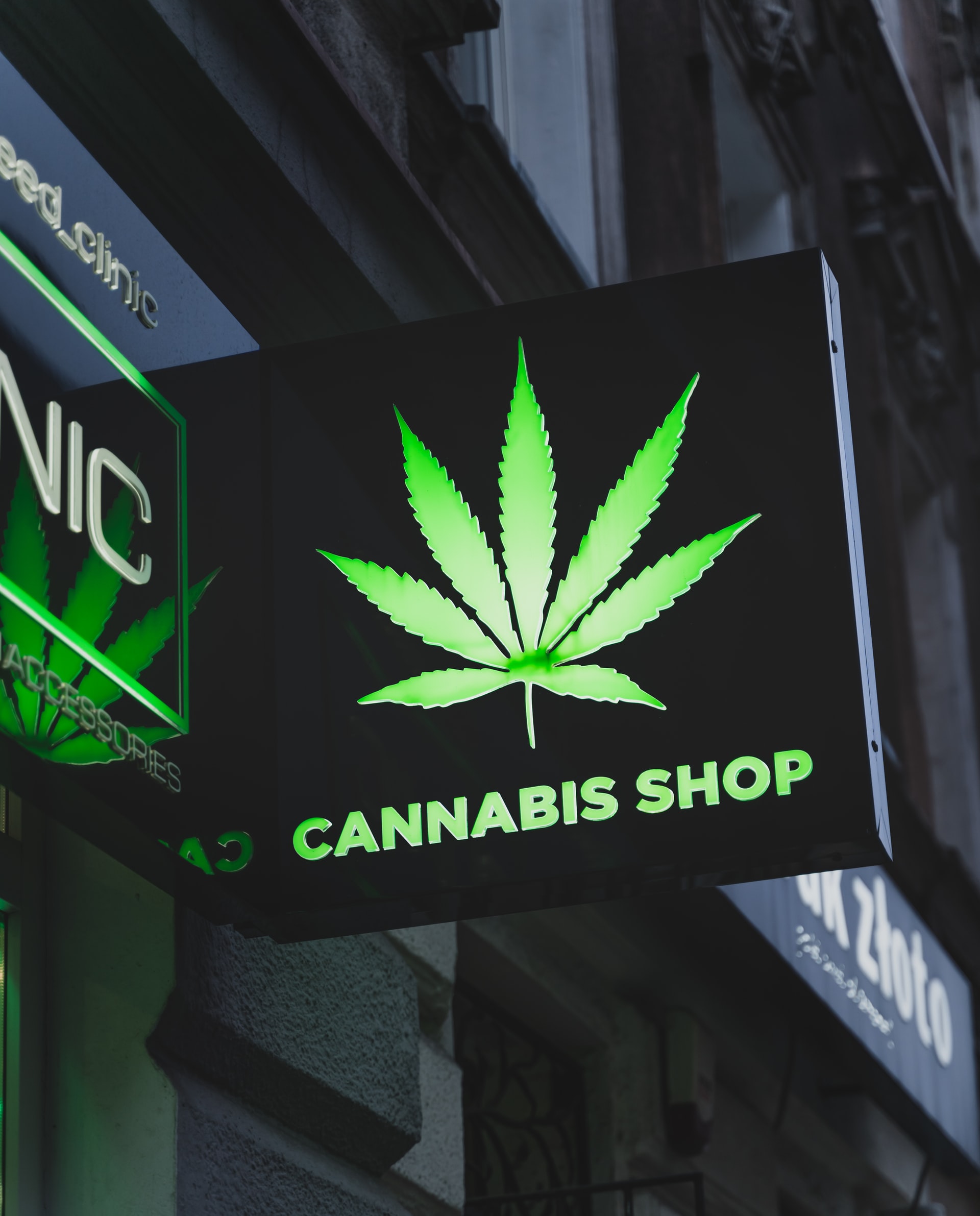 photo of dispensary welcome sign